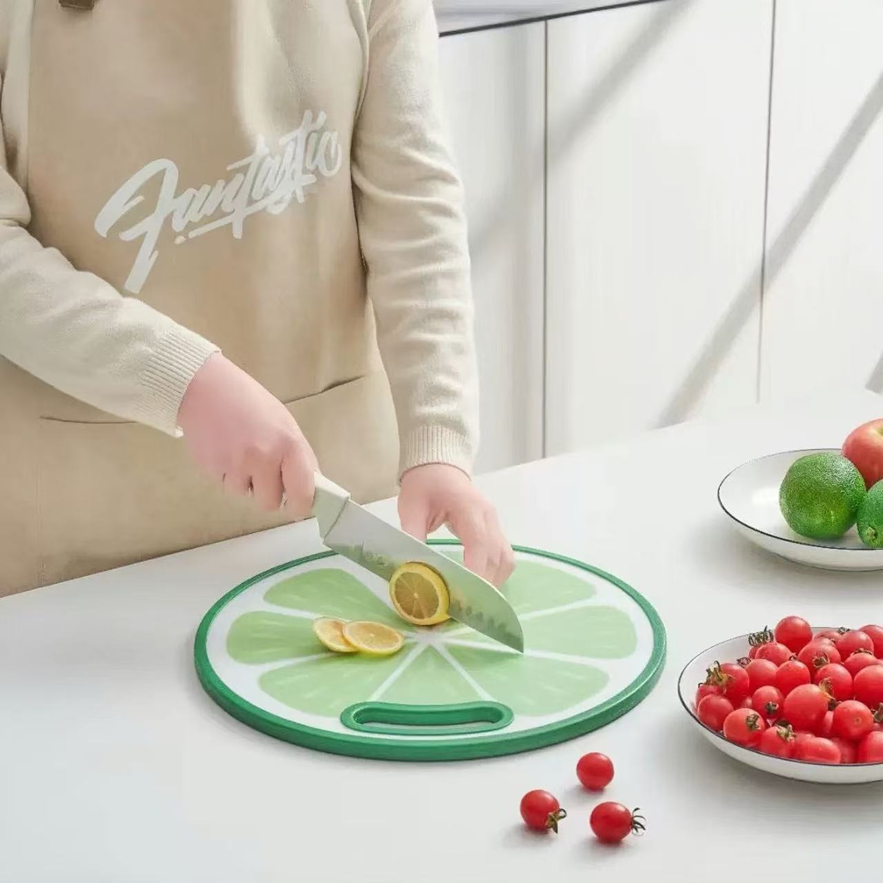 Round Lemon-Shaped Cutting Board