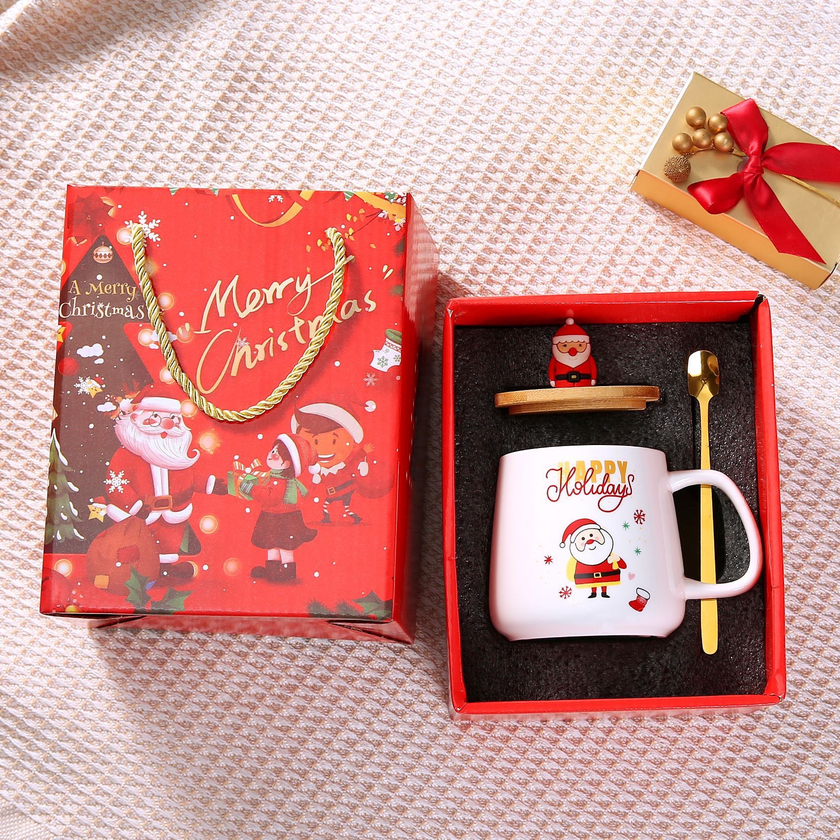 Christmas Ceramic Mug with Bamboo Lid