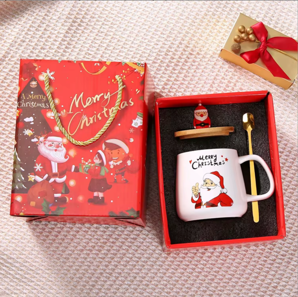 Christmas Ceramic Mug with Bamboo Lid